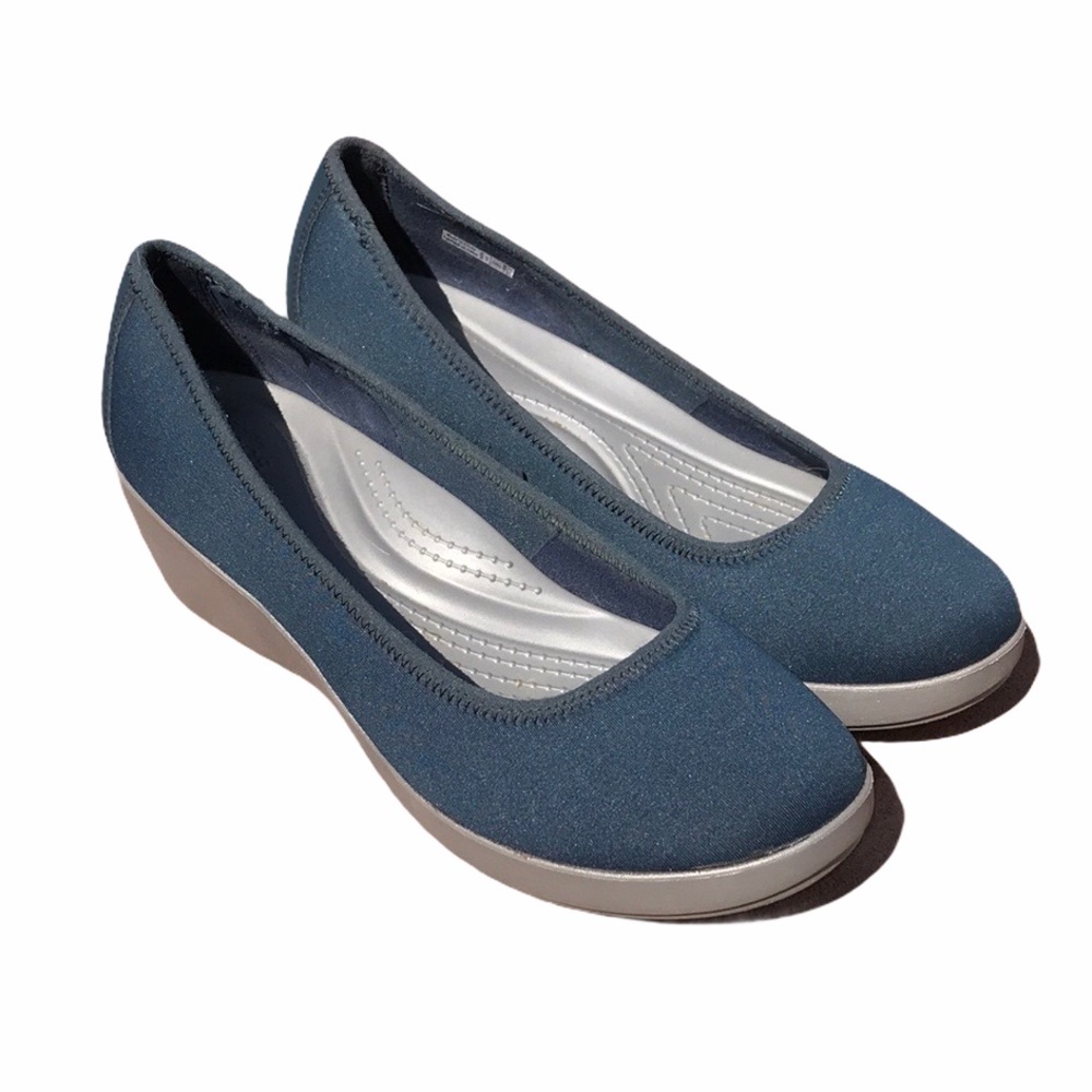 Crocs Busy Day Stretch Ballet Wedge Slip Ons 11